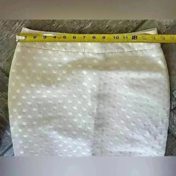 NWOT Ann Taylor Pencil Skirt - Picture 8 of 10